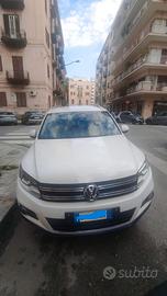 VOLKSWAGEN Tiguan 1ª serie - 2012