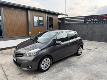 Toyota Yaris 1.4 D-4D 5 porte Lounge