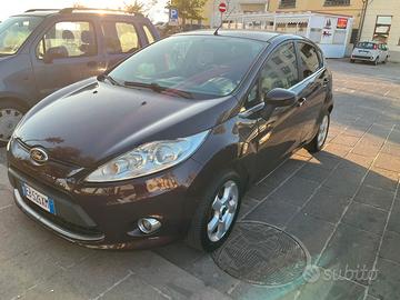 FORD Fiesta 6ª serie - 2010