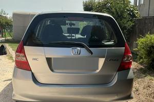 macchina honda jazz 2005