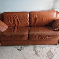 Divano letto in pelle valore originario € 2.900