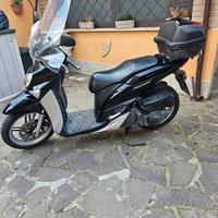 scooter yamaha xenter 150