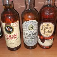 Bottiglie di whisky vecchie di 50 anni.