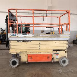 Piattaforma verticale JLG ES3246 - Usata