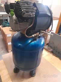 compressore ad aria 60. litri con motore nuovo. 