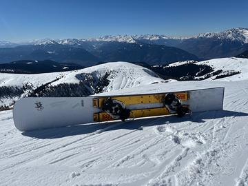 snowboard race Sandy Shape 170.