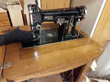 Vintage Necchi Bu Nova macchina da cucire