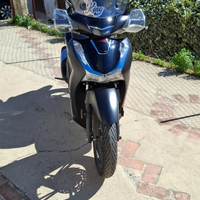 Scooter sh 125