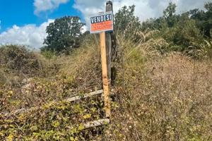 Terreno con potenzialità edificatorie