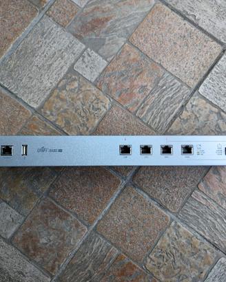 Ubiquiti Unifi USG PRO 4 - Security Gateway Router