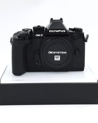 Olympus E-M1 Body Black Usata 1522 Scatti