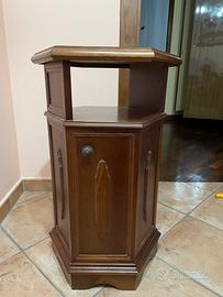 Angoliera ad angolo in legno esagonale