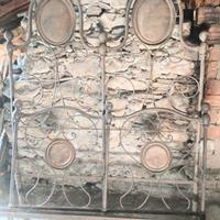 Letto antico artigianale in ferro battuto 