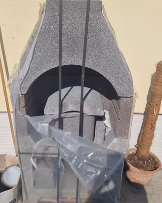 BARBECUE PREFABBRICATO IN CEMENTO