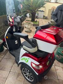 Scooter elettrico UFO 3 per anziani e disabili