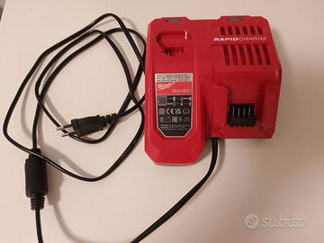 Milwaukee batteria e caricabatteria