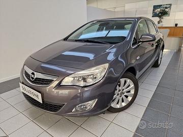 Opel Astra 1.4 Turbo 140CV 5 porte Cosmo