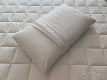 Cuscino letto in memory foam traspirante nuovo
