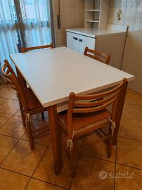 Tavolo in legno  svendita per ristrutturazione