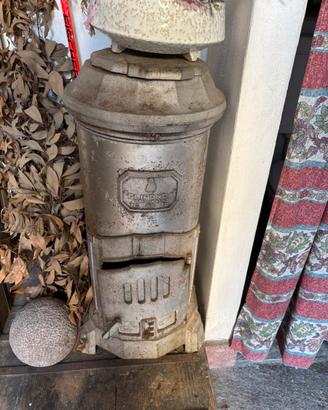 Antica Stufa in ghisa