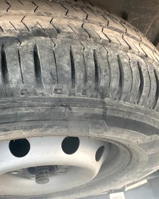 5 cerchioni 15” con gomme