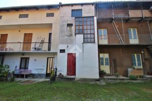 CASA DI CORTE A ROMANO CANAVESE