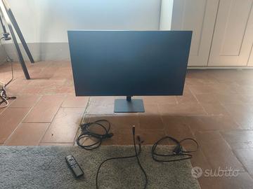 samsung M7 tv monitor 32" 4K