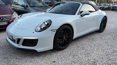 Porsche 911 3.0 Carrera 4 GTS Cabriolet