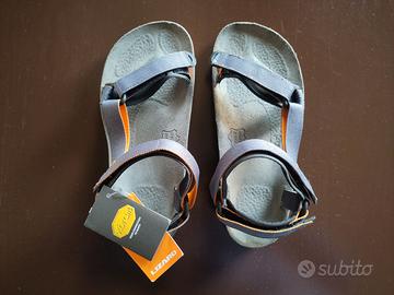 Sandali Lizard colore grigio e arancione numero 38