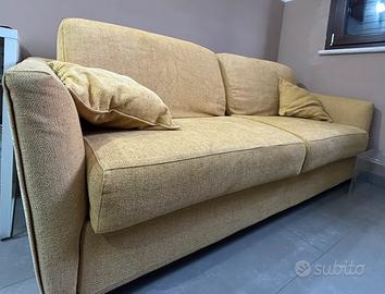 Divano letto matrimoniale