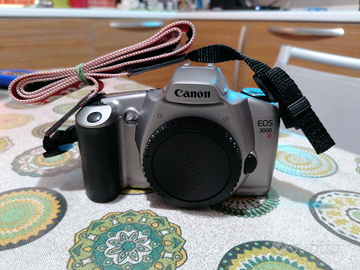 Canon eos 3000n