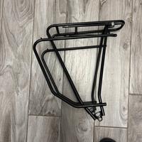 Tubus logo portapacchi posteriore