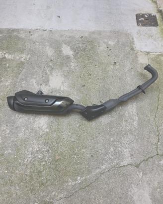 scarico Tmax 560 2020