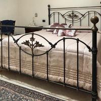 Letto matrimoniale Lipparini