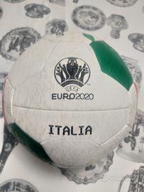 pallone di cuoio Euro 2020 Italia Campione calcio
