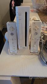 Wii compresa di giochi