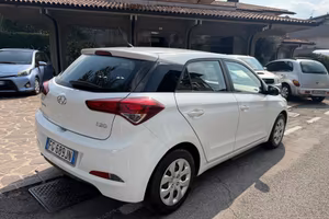 Hyundai i20 1.2 84 CV 5 porte Style