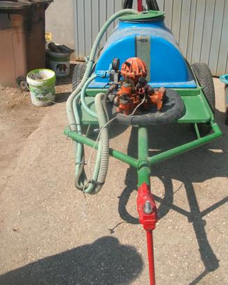 Botte  lt. 300 in vetro resina su carrello + pompa