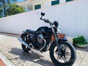 Moto Guzzi V7 II - 2016