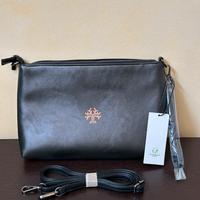Pochette nera con tracolla