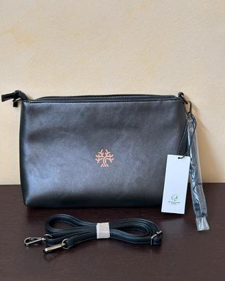 Pochette nera con tracolla