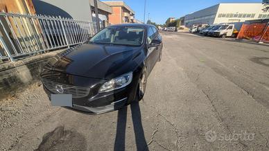Volvo v60 D2 2000TD 120cv