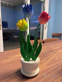 Tulipani in legno dipinto, originali dall’Olanda
