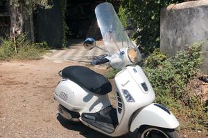 Vespa gts 300