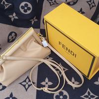 Fendi borsa First color porpora nuova 2024