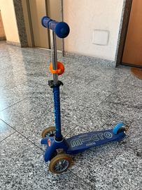 Monopattino micro mini blu