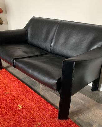 Divano due posti Cassina CAB 415 design M. Bellini
