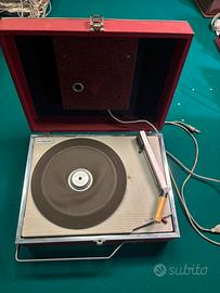 Giradischi vintage portatile a valigetta Astrovox