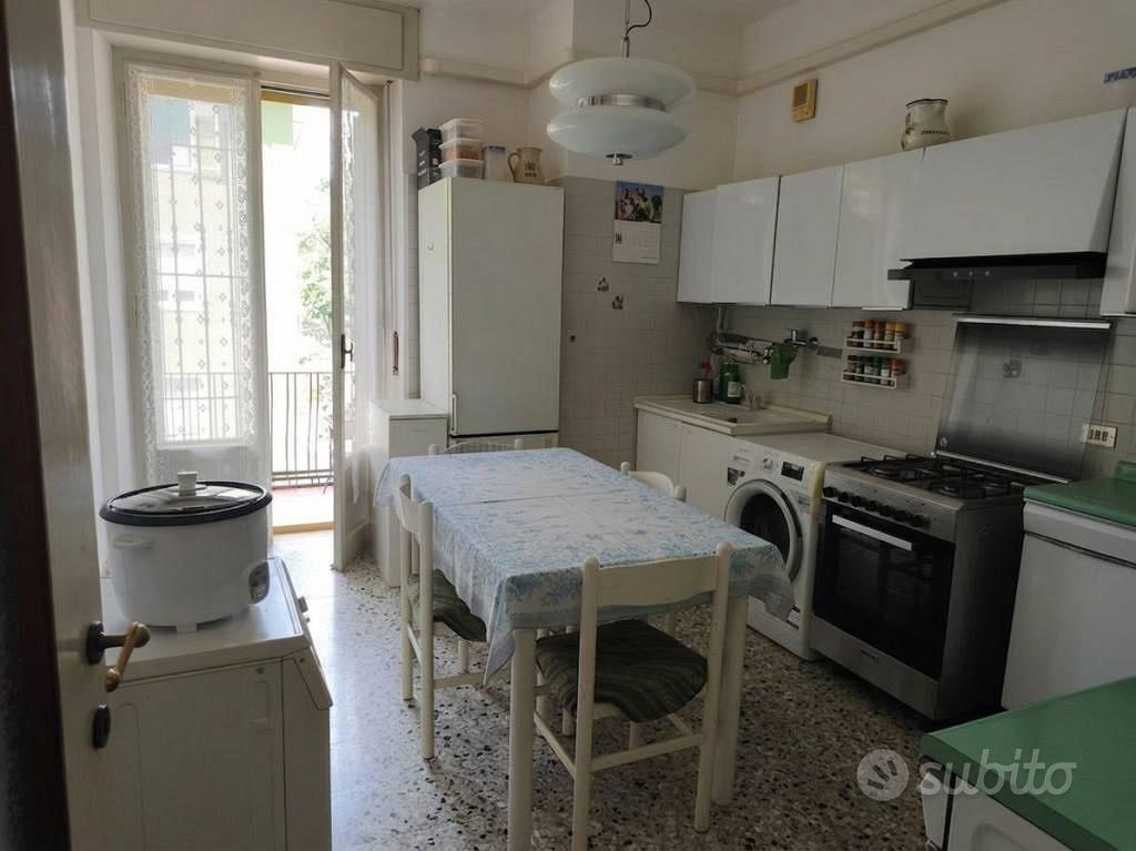 Appartamento di 114 m² con 4 locali e box auto a V - Vista 3