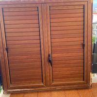 Finestra in alluminio finitura legno
